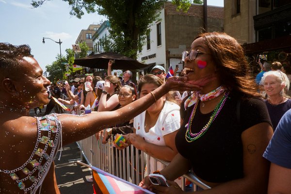 Le guide essentiel du webzine d'actus quotidiennes